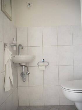 WC - 