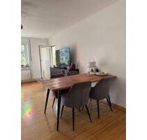 Ruhige und zentrale 3-Zimmer-Wohnung mit Echtholzboden & Südbalkon - Nürnberg Maxfeld