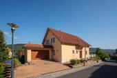 Straßenansicht - 8 Zimmer Mehrfamilienhaus, Wohnhaus in Jena