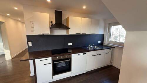 Einbauküche - 3 Zimmer Etagenwohnung zur Miete in Eltville-Martinsthal