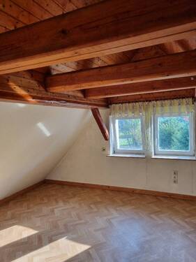 Raum im Dachgeschoss - 