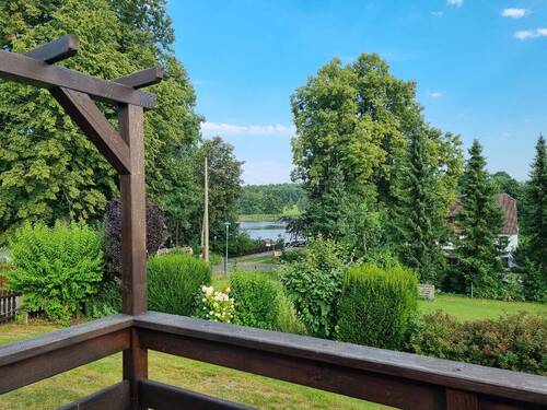 ... und Blick zum See - 3 Zimmer Mehrfamilienhaus, Wohnhaus in Ohorn