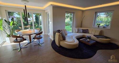 Wohnzimmer und Wintergarten.jpg - 