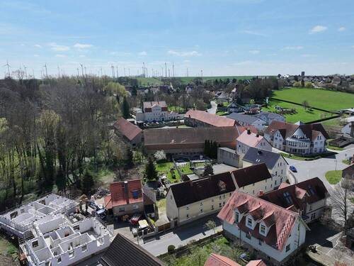 Blick Richtung Süden - 9 Zimmer Einfamilienhaus zum Kaufen in Weißenfels