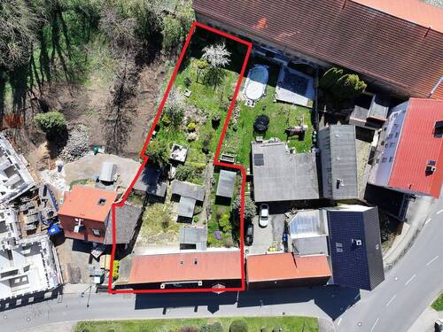 Blick von oben - 9 Zimmer Einfamilienhaus in Weißenfels
