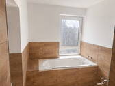 Badezimmer - 4 Zimmer Etagenwohnung zur Miete in Schönebeck (Elbe)