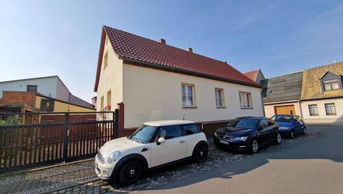 Bild 2 - 4 Zimmer Einfamilienhaus zum Kaufen in Pegau