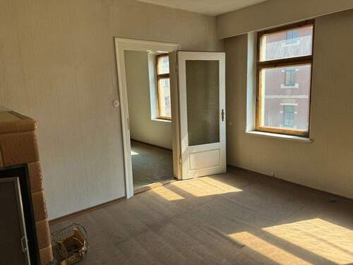 Zimmer - 1 Zimmer Mehrfamilienhaus, Wohnhaus zum Kaufen in Altenburg