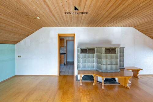 ...mit gemütlichem Kachelofen und... - 