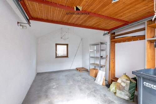 Zuerst mal ein kurzer Blick in die Garage... - 