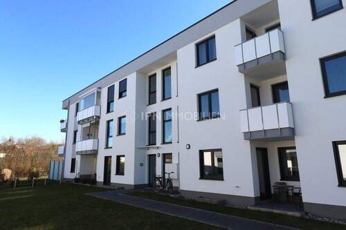 Außen 3 - 3 Zimmer Etagenwohnung in Kröpelin