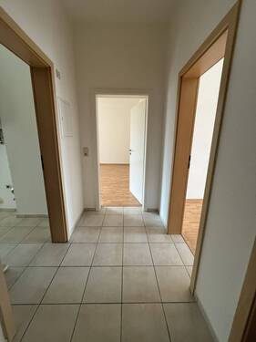 Flur - Etagenwohnung mit 73,70 m² in Eisenach zur Miete