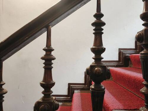 Details Treppenhaus - 2 Zimmer Etagenwohnung in Berlin