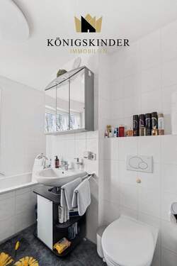 Tageslichtbad mit Wanne - 