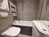 Bad mit Wanne - Etagenwohnung mit 29,00 m² in Kiel zur Miete
