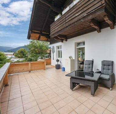 Terrasse Ost - 4 Zimmer Terrassenwohnung in Bad Wiessee