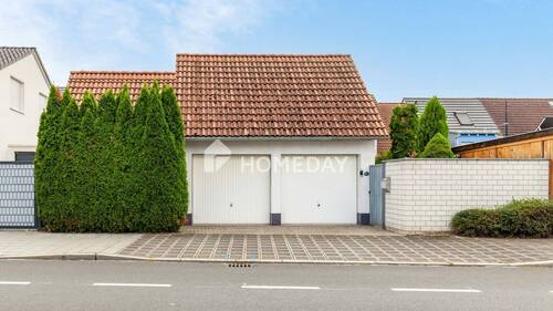 Außenansicht 3 - 6 Zimmer Doppelhaushälfte zum Kaufen in Nürnberg