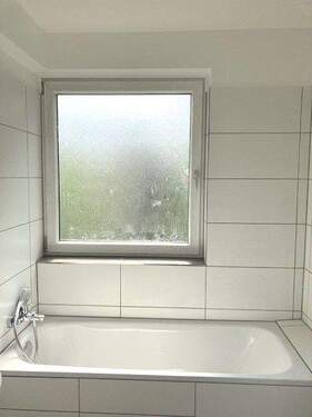 Bad mit Fenster - 