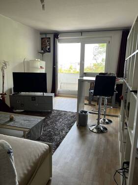 Balkonseite - Etagenwohnung mit 34,80 m² in Erfurt zur Miete