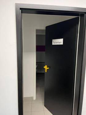 WC - 