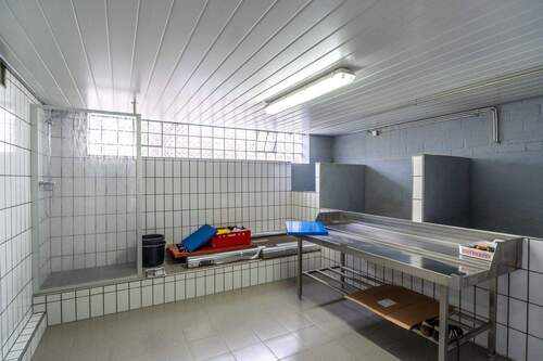 Dusche / Allzweckraum (Gewerbe) - 