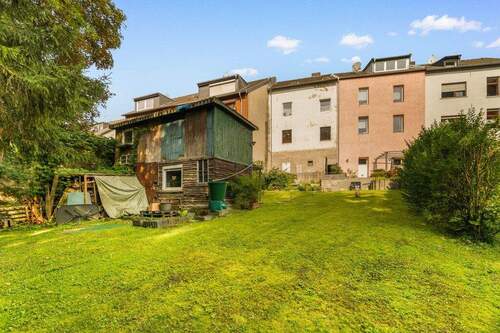 Gartenansicht - 5 Zimmer Einfamilienhaus zum Kaufen in Würselen