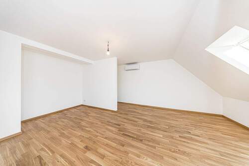 Schlafzimmer - 2 Zimmer Etagenwohnung zum Kaufen in Leipzig