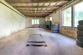 Garage - 