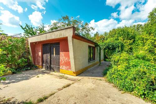 Garage - 