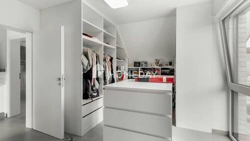 1. OG Ankleidezimmer 1 - 