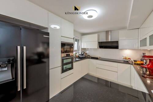 hochwertige Küche im EG - 