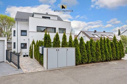 Hausansicht - 1 Zimmer Mehrfamilienhaus, Wohnhaus zum Kaufen in Stuttgart