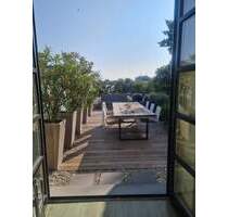 Wunderschönes, repräsentatives Stadthaus mit großer Terrasse, Innenhof, Garagen und Gewerbeeinheit - Würselen
