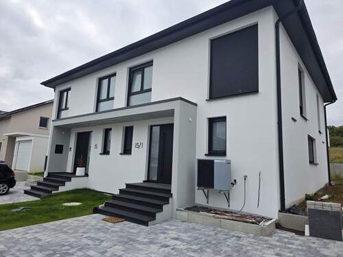 Außenansicht - 5 Zimmer Doppelhaushälfte zum Kaufen in Neudenau-Herbolzheim