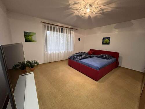 Schlafzimmer EG.JPG - 