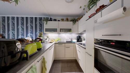 Küche - 3 Zimmer Etagenwohnung zum Kaufen in Zwenkau