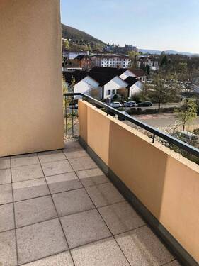 Balkon.jpg - Etagenwohnung mit 104,00 m&sup2; in Bad Kissingen zur Miete