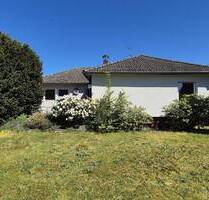 Wallenhorst-Hollage: Sanierungsbedürftiger Bungalow auf großem Grundstück in Top-Lage