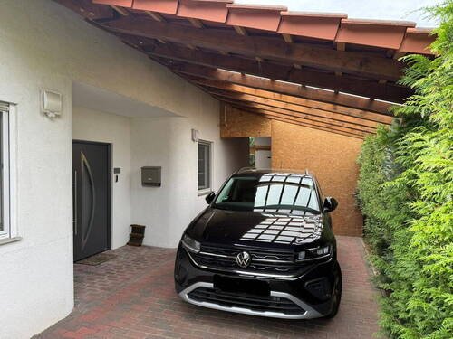Carport und Eingang - Einfamilienhaus mit 171,00 m² in Nack zum Kaufen
