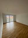 Wohnzimmer.jpeg - Sonnige 3-Zimmer Whg mit Einbauküche, Balkon und TG-Stellplatz