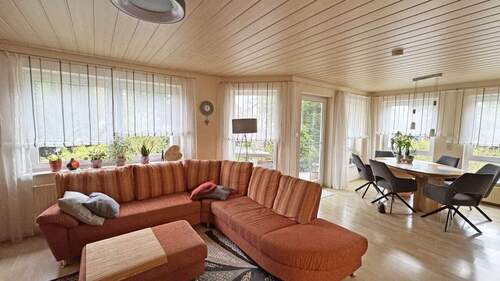 Wohn-/Essbereich - 6 Zimmer Doppelhaushälfte in Gäufelden