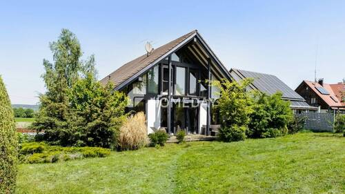 Außenansicht 2 - Viel Platz für Familie, Arbeiten & Wohnen unter einem Dach - EFH mit ELW und Garten