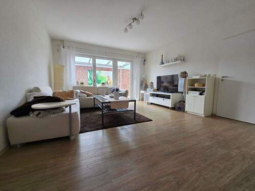 Wohnzimmer - Doppelhaushälfte mit 91,00 m² in Oldenburg zur Miete