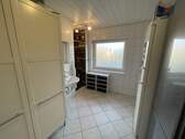 Hauswirtschaftsraum mit Dusche EG - 