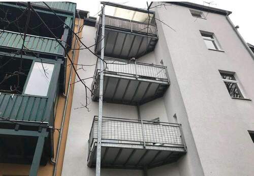 Bild 2 - 1 Zimmer Mehrfamilienhaus, Wohnhaus zum Kaufen in Altenburg