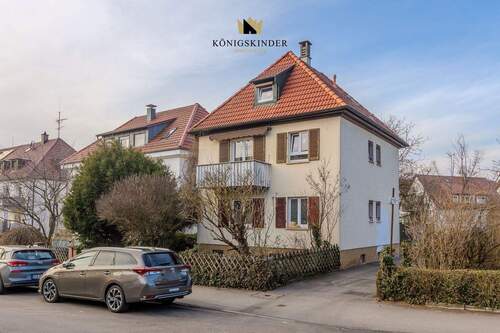 Straßenansicht - 4-Zimmer-Domizil über zwei Ebenen in Stuttgart-Degerloch