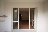 Blick ins Wohnzimmer - 