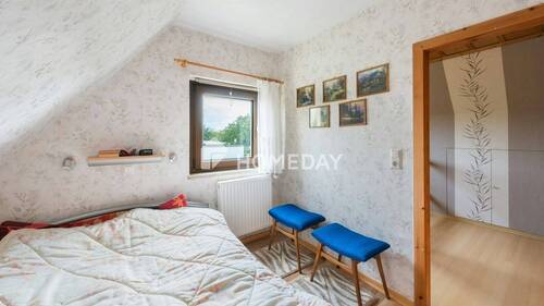 1. OG Schlafzimmer 2 2 - 