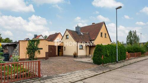 Außenansicht 1 - 5 Zimmer Einfamilienhaus in Genthin