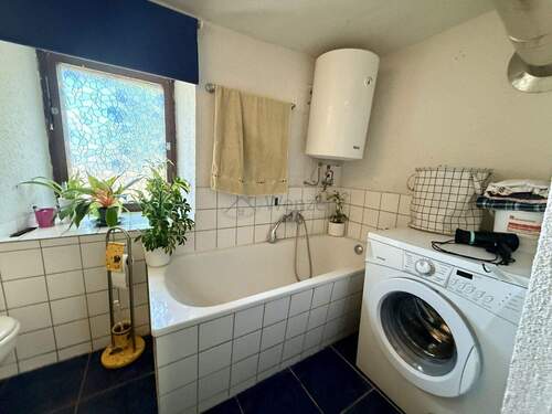 Tageslicht-Badezimmer - 4 Zimmer Bauernhaus, Landhaus in Rastenberg